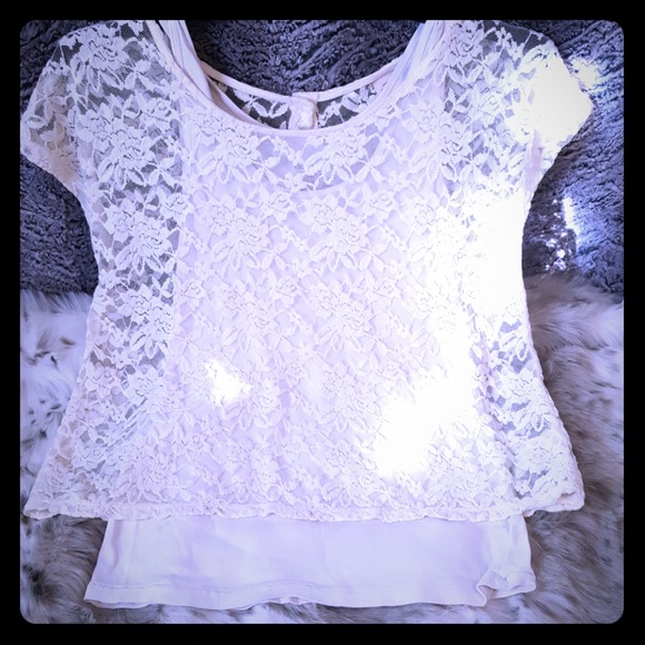 Mossimo Supply Co. Tops - Cream colored lace back buttoned short sleeve top